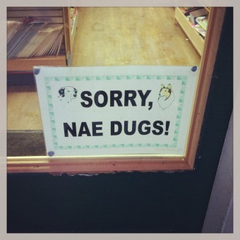 nae dugs
